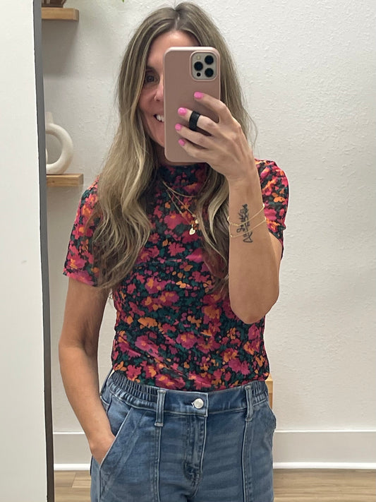 THE ROSE FLORAL MESH SHORT SLEEVE TOP