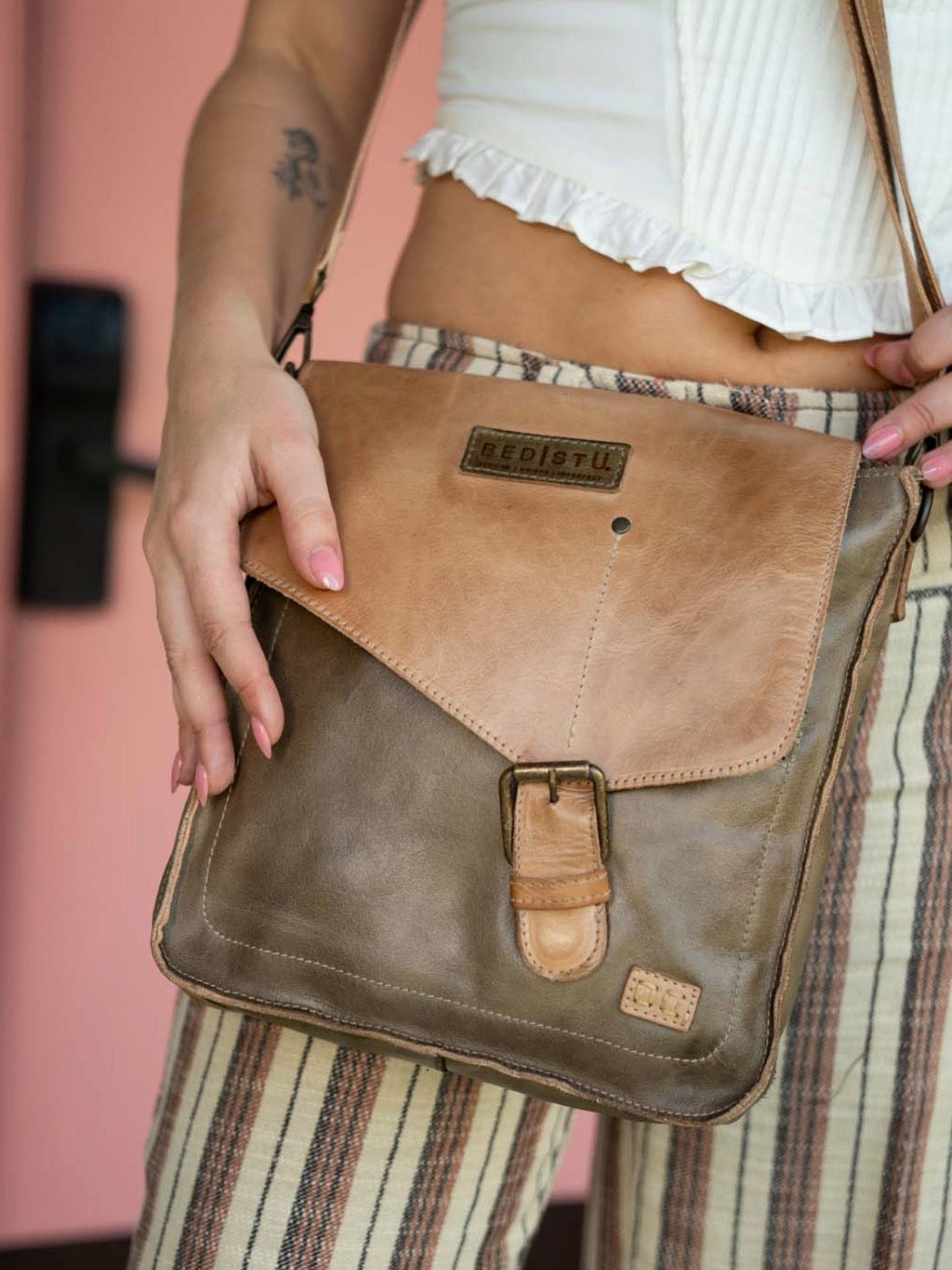 BEDSTU VENICE BEACH LEATHER FLAP CROSSBODY PURSE - taupe oats rustic