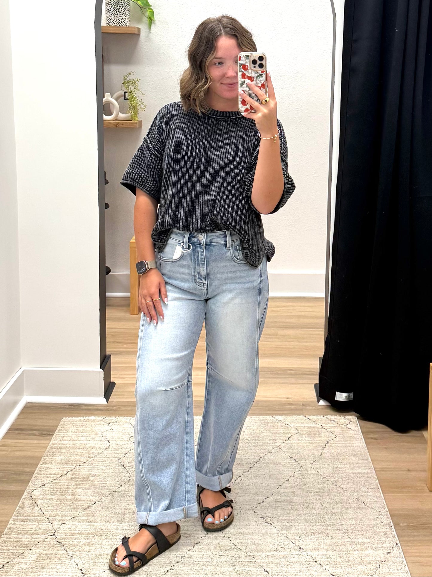 THE LEXY CROPPED BARREL LIGHT WASH DENIM