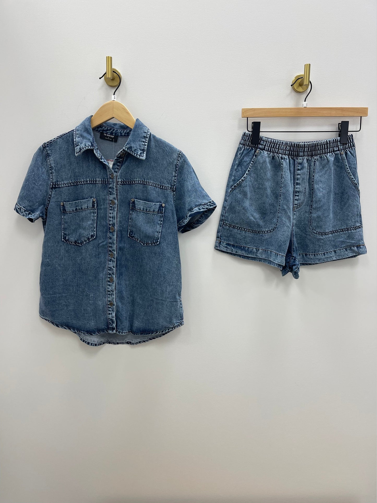 THE AMARA CHAMBRAY DENIM TOP
