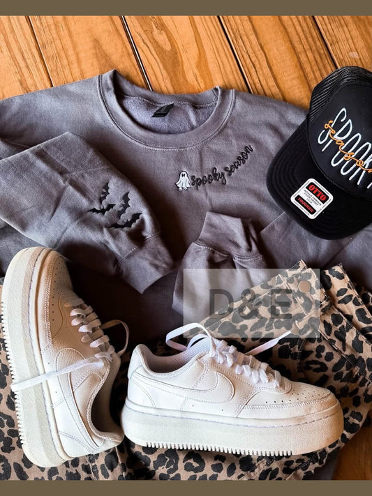PREORDER SPOOKY SEASON EMBROIDERED GRAPHIC SWEATSHIRT- grey