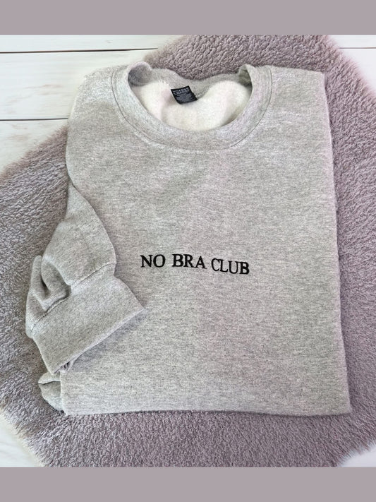 NO BRA CLUB GRAPHIC SWEATSHIRT