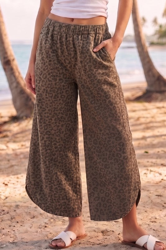 THE HALEY LEOPARD TULIP HEM COTTON PANTS - mocha