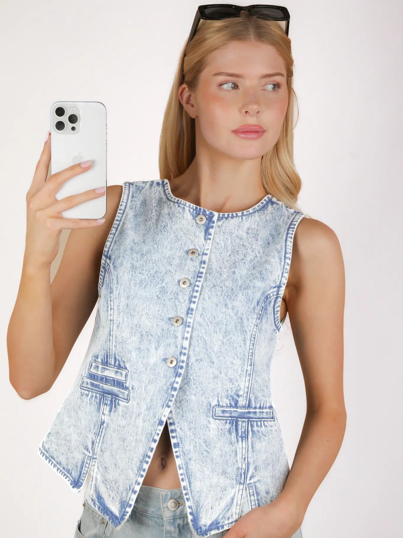 THE MADISYN ACID WASH DENIM VEST