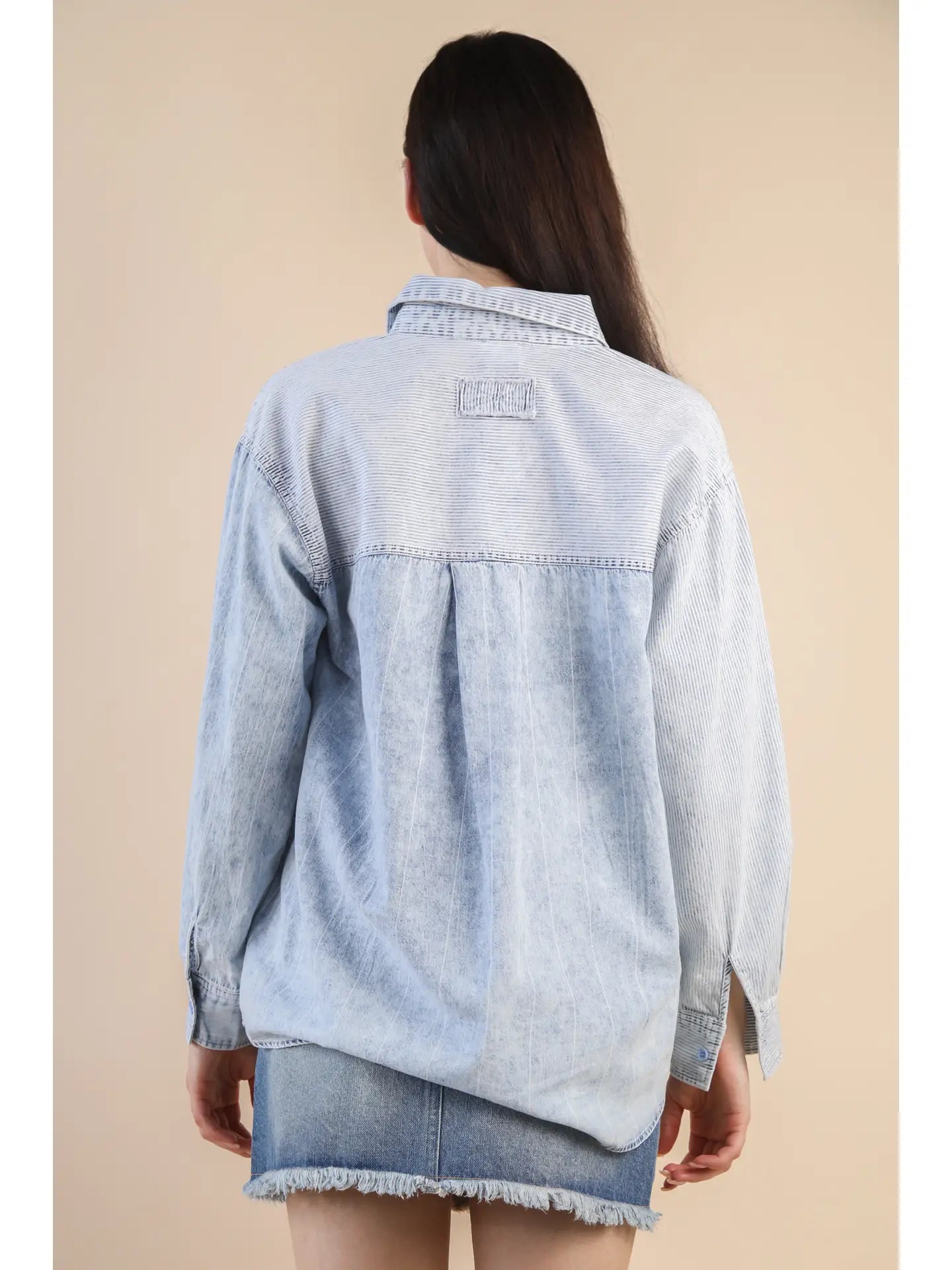 THE OAKLEY MINERAL WASHED CHAMBRAY COTTON SHIRT