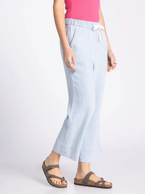 THE ASTRIA PANTS - lt blue denim
