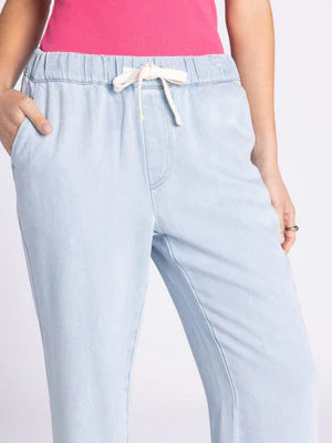 THE ASTRIA PANTS - lt blue denim