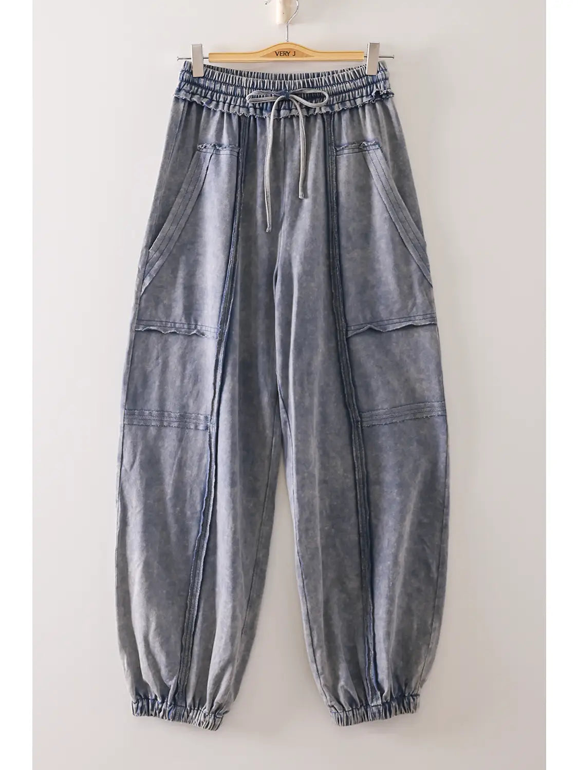 THE NELLIE VINTAGE WASH CARGO JOGGERS - denim blue
