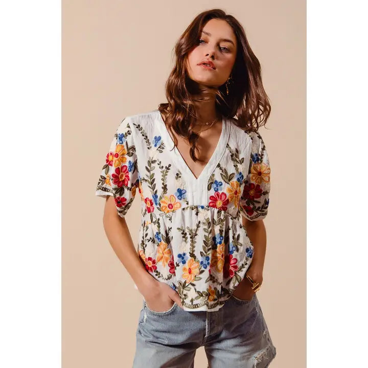 THE PRESLEY BOHO FLORAL EMBROIDERED TOP  - gold/red