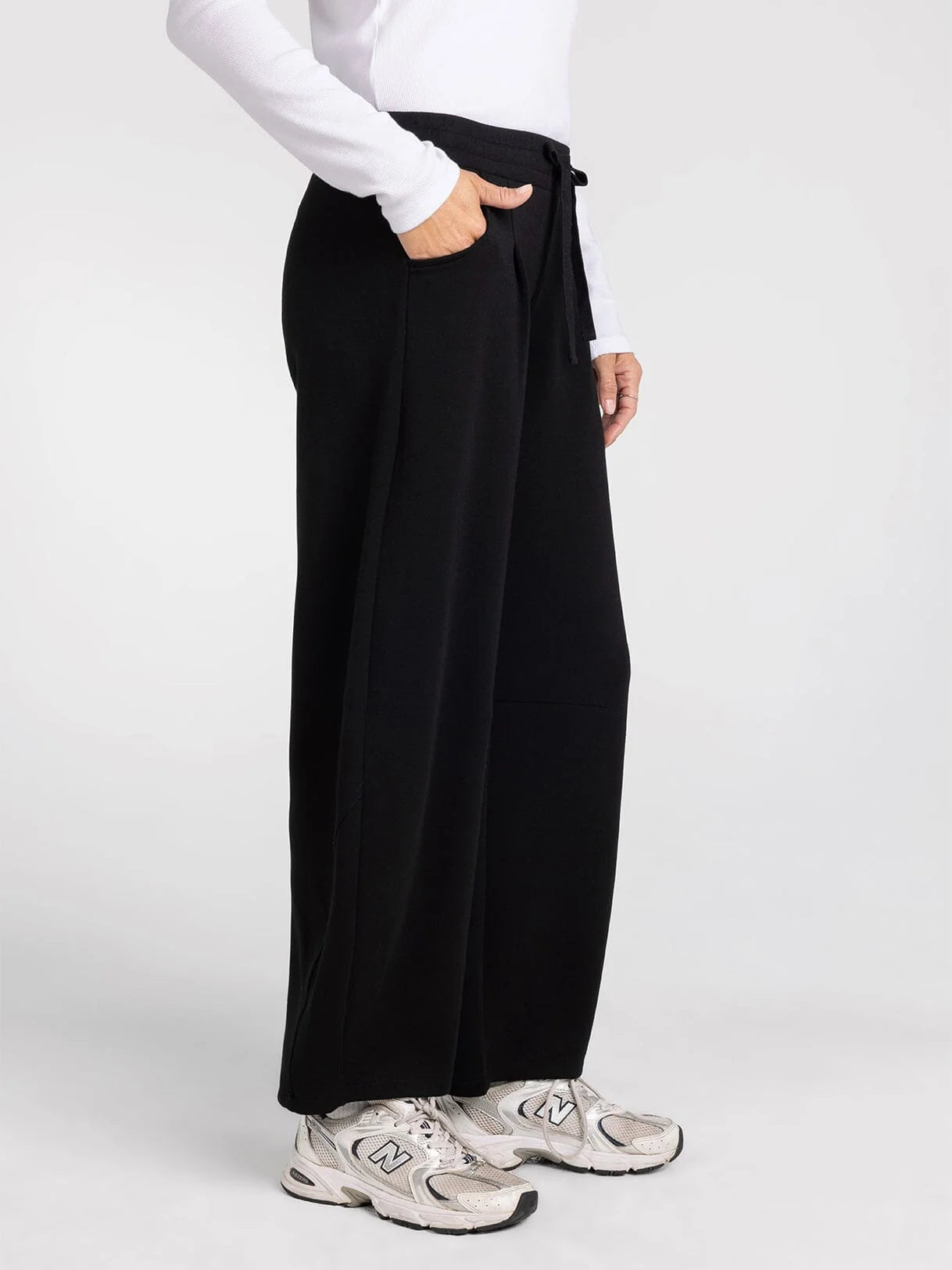 THE GAGE BARREL CASUAL PANTS - black