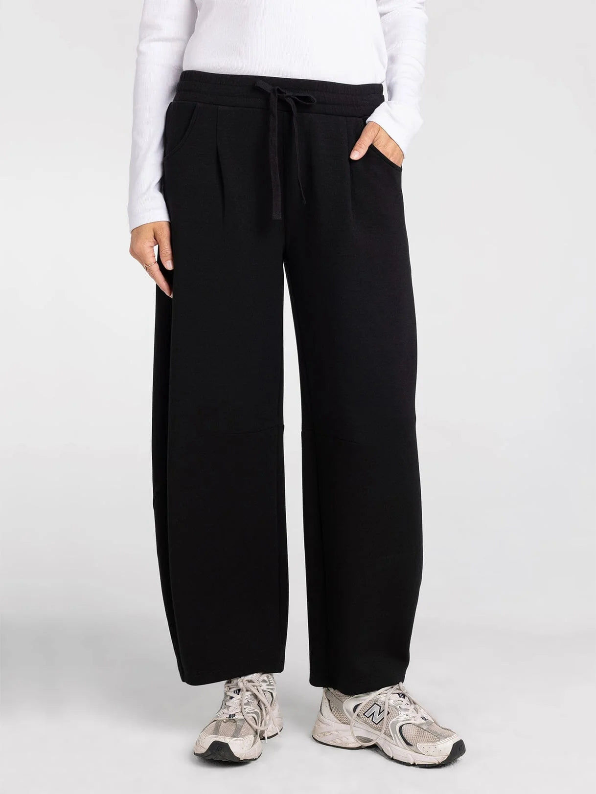 THE GAGE BARREL CASUAL PANTS - black