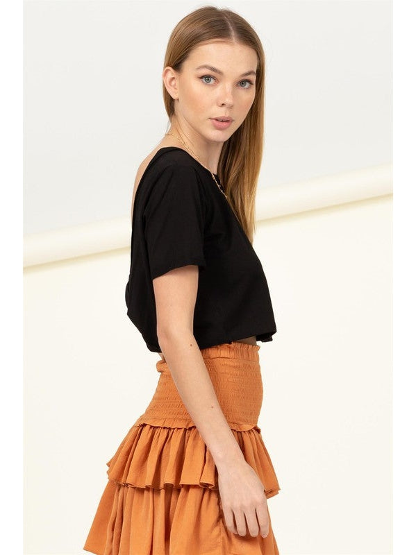 THE NYLA CROP OPEN BACK TOP - black