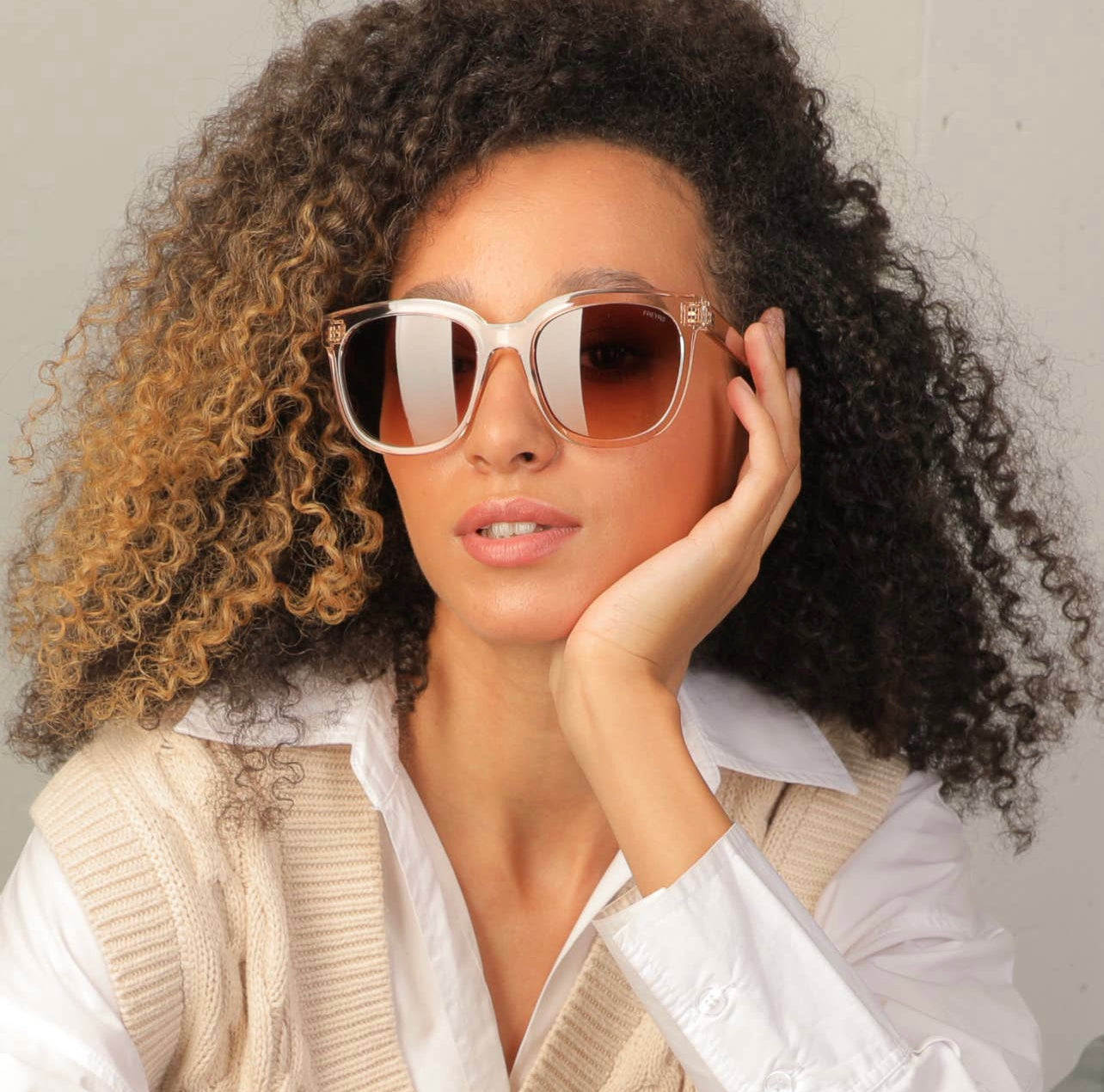 FREYRS TAYLOR BASIC OVERSIZED SUNNIES
